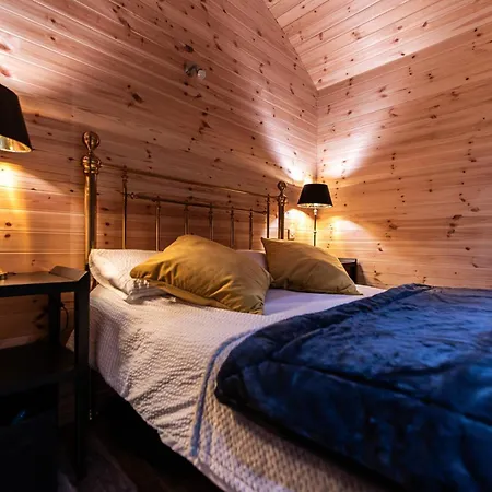 The Getaway - The Hen Harrier - Luxury Glamping With Hot Tub