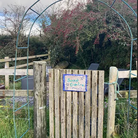 The Getaway - The Hen Harrier - Luxury Glamping With Hot Tub *
